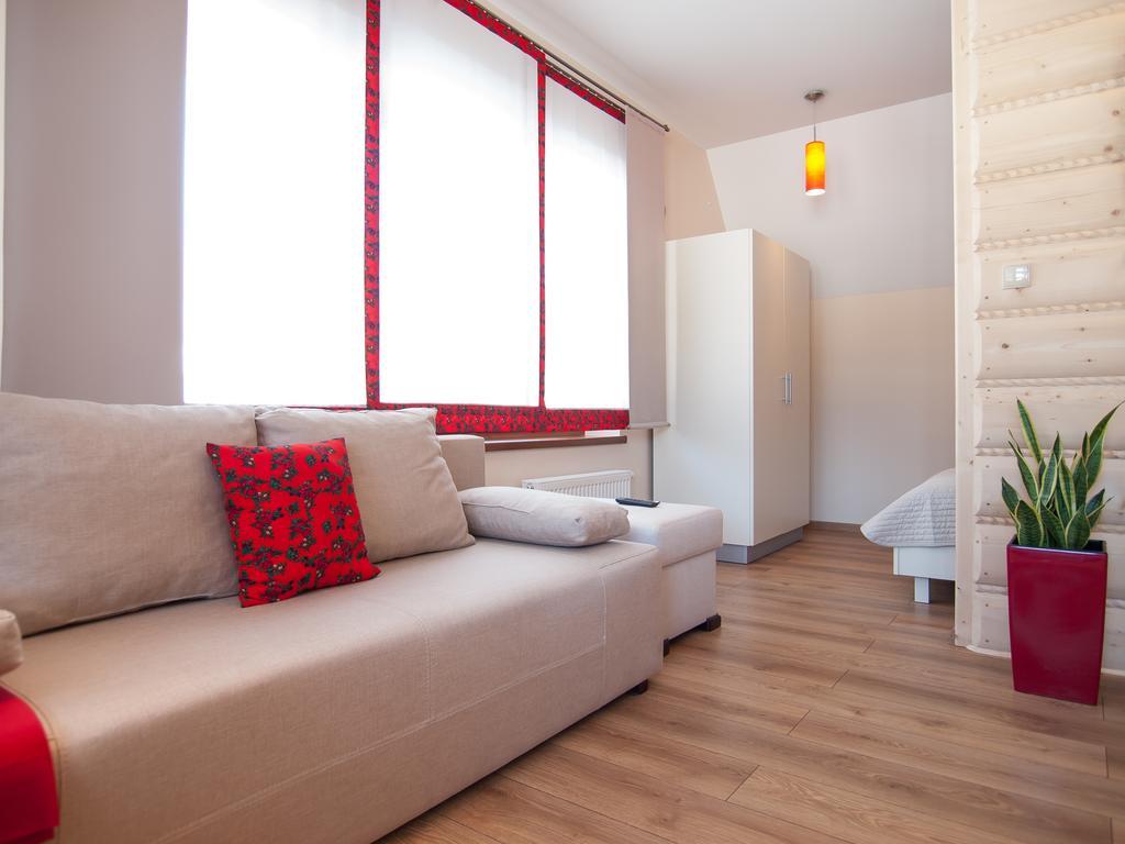 Domek & Apartament Na Ogrodzie Suche Esterno foto